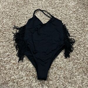 L*SPACE By Monica Wise 12 Small fringed maillot one piece swimsuit